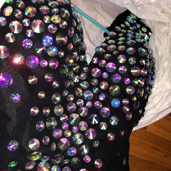 Dress - Picture 2 of 4